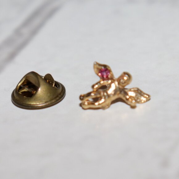 ๐ผ Gold Angel Lapel Pin โ Pink Rhinestone Accent โ .5" Tall ๐ - Picture 4 of 4